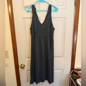 Cupshe Charcoal Gray Sleeveless V-Neck Maxi Dress